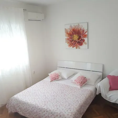Ivano Apartment